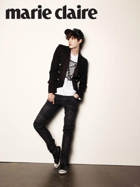 男明星穿长靴图,男明星演绎长靴风采
