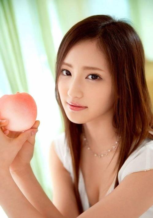 桃谷里绘香在线播放,在线播放的性感诱惑，带你领略绝色美女的风采