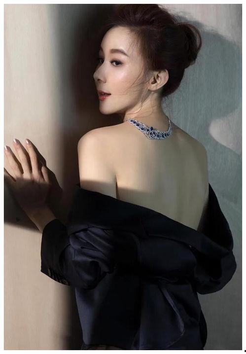 明星的胸长什么样,不同胸型展现独特魅力